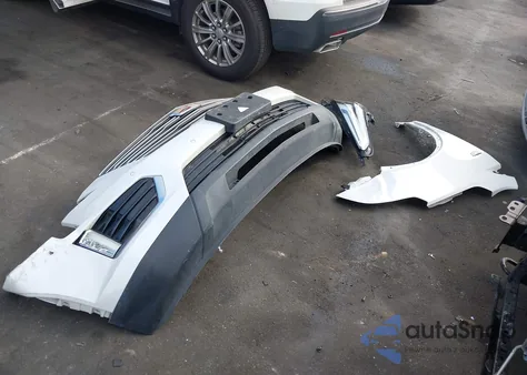 2017 Cadillac Xt5 Luxury z USA, uszkodzony, nr VIN 1GYKNBRS5HZ106388